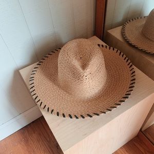 Wide brim straw hat